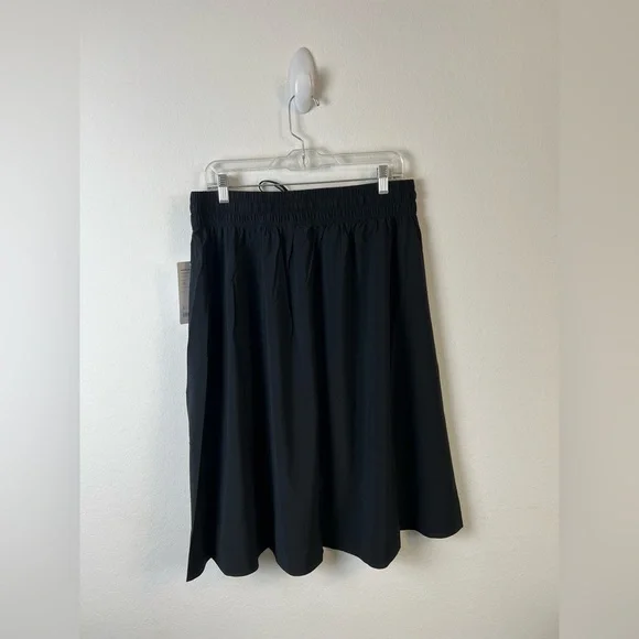 Athleta Arrival Skirt - Picture 2 of 16